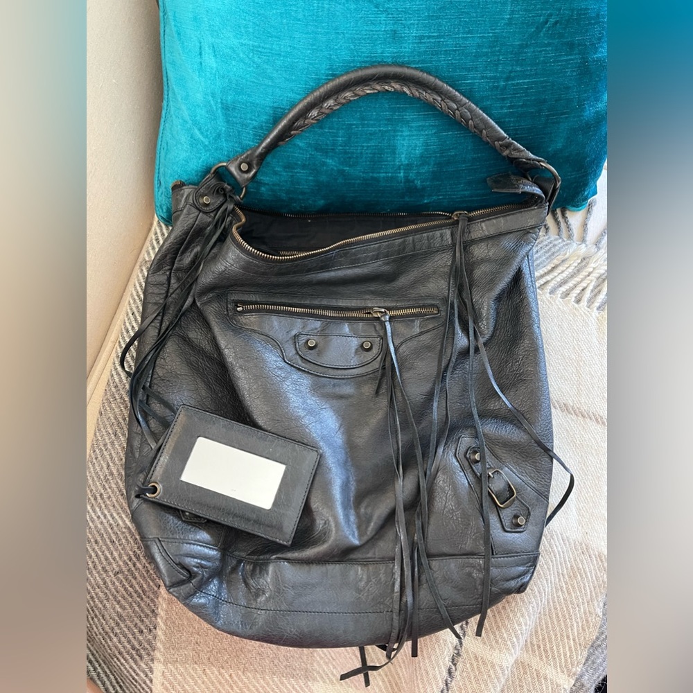 ‼️SOLD‼️Balenciaga Neo Hobo